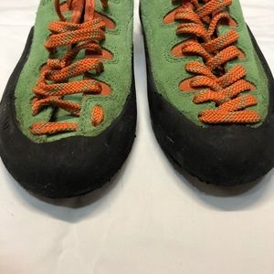 keen climbing shoes